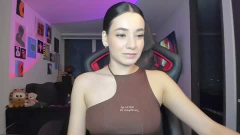 Jeimy Help me to reach 100 thumbs up online show from April 15, 12:28 am