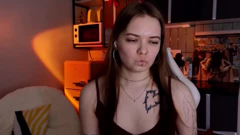 julidropp online show from February 20, 5:46 pm