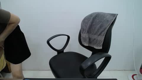 julie9x online show from February 1, 7:34 pm