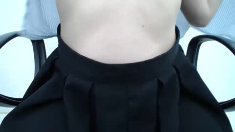 julie9x online show from April 10, 9:08 pm