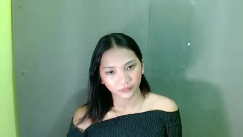 julie  online show from December 14, 2:28 am