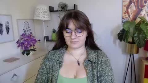 Julie online show from September 10, 12:38 pm