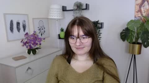 Julie online show from October 17, 1:03 pm