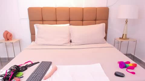 Snapshot of julie_latinfoxy chatting on March 9, 4:16 am JULIE online show from March 9, 4:16 am