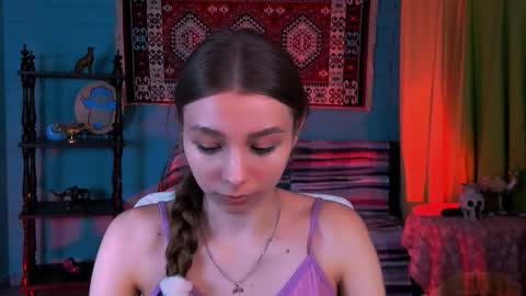 juliedaniel online show from October 9, 4:32 am