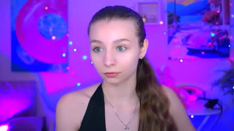 juliedaniel online show from October 10, 8:24 am