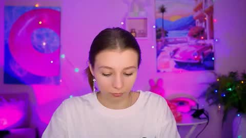 juliedaniel online show from October 14, 4:24 am