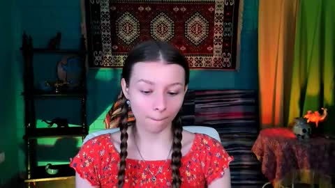 juliedaniel online show from November 27, 4:25 am