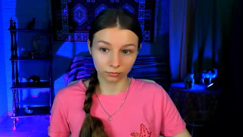 juliedaniel online show from December 4, 4:33 am