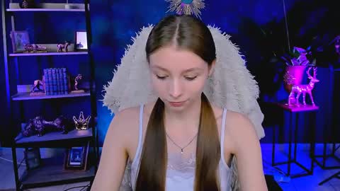 juliedaniel online show from June 3, 4:04 am