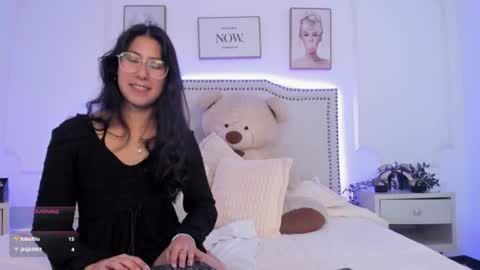 juliee_ross online show from June 16, 1:14 pm