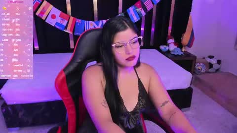 Julie online show from July 5, 9:22 pm