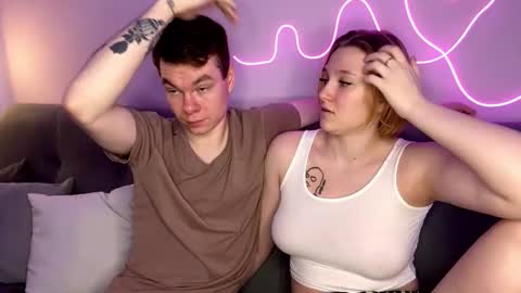 Snapshot of julielourens chatting on October 11, 8:24 am Julie and Thomas online show from October 11, 8:24 am