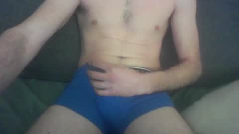 Snapshot of julien6100 chatting on January 12, 12:28 am Juju online show from January 12, 12:28 am