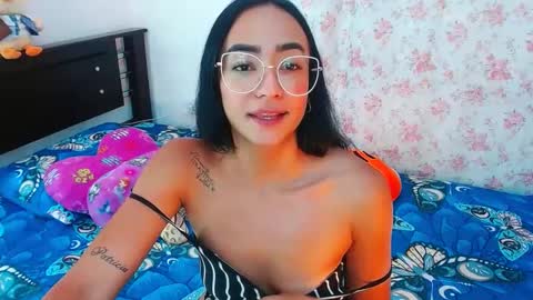 julieta art1 online show from December 2, 10:23 pm