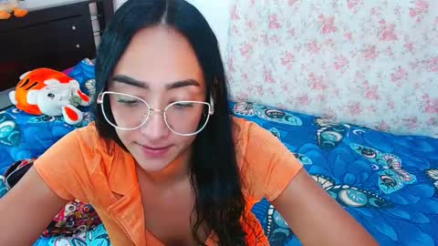 julieta art1 online show from December 4, 12:41 am