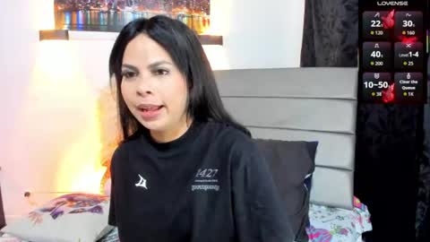 Snapshot of julieta_coopeer_ chatting on July 2, 10:32 am Julieta online show from July 2, 10:32 am