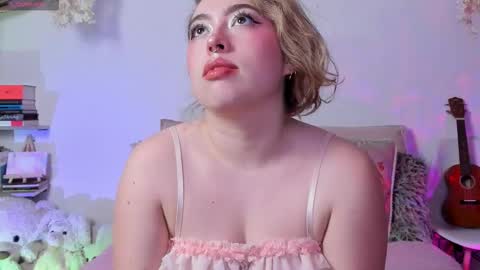 Juli  online show from March 16, 3:34 am