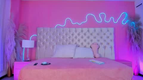 Julieta  online show from February 14, 12:13 pm