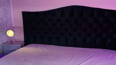 Julieta  online show from April 8, 12:05 pm