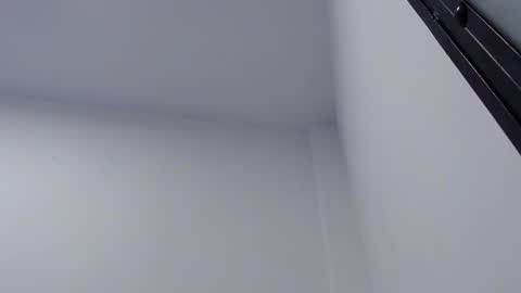 Snapshot of julieta_livee chatting on February 16, 5:14 am julieta_livee online show from February 16, 5:14 am