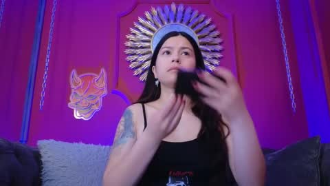  Julieta  online show from February 5, 11:59 am