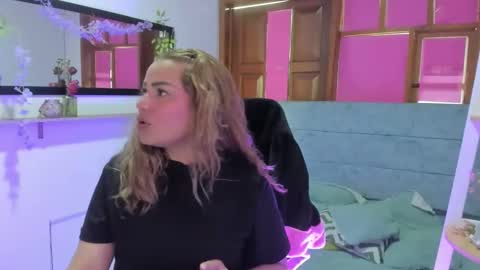 Snapshot of julieta_star69 chatting on March 14, 6:57 pm julieta_star69 online show from March 14, 6:57 pm