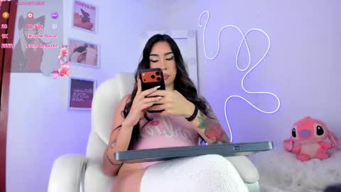 Snapshot of julietabomgv chatting on May 5, 3:58 am julietabomgv online show from May 5, 3:58 am