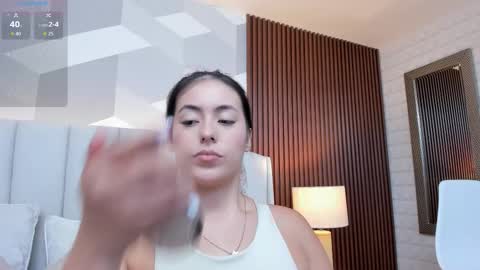 Julieta Santos online show from October 27, 6:45 pm