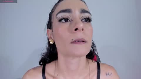 Snapshot of julietaserafelle chatting on November 3, 10:53 pm serafelle online show from November 3, 10:53 pm