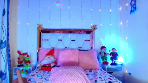 julieth rossi online show from December 31, 8:04 am