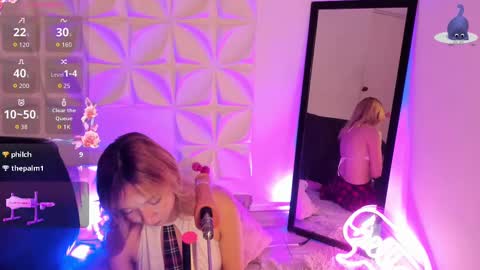 Julieth online show from October 7, 9:45 pm