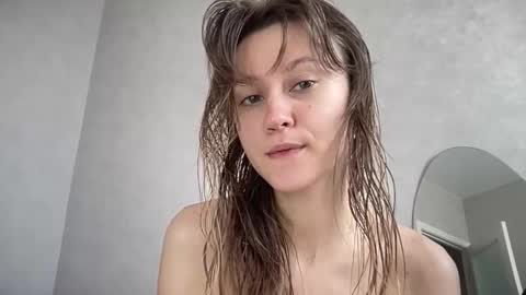 julietsensation online show from October 4, 7:17 am