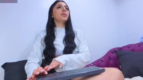 juliett online show from October 1, 1:28 pm