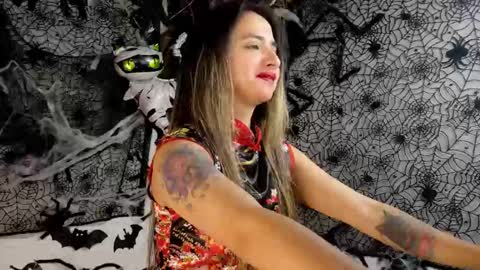 Julietta Jackson online show from October 18, 5:03 pm