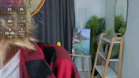 Mia online show from November 2, 3:09 am