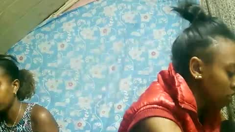 juliette9794 online show from September 28, 6:35 pm