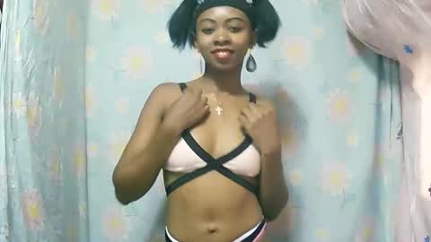 juliette9794 online show from November 13, 12:15 pm