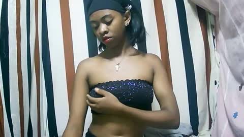 juliette9794 online show from November 16, 4:01 pm