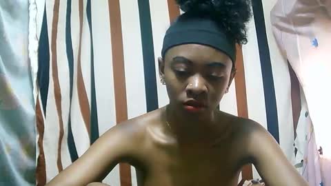 juliette9794 online show from November 25, 8:36 am