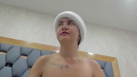 juliette_pretty_ online show from December 2, 7:31 pm