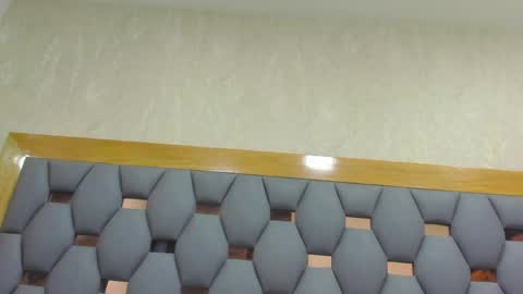 juliette_pretty_ online show from April 16, 7:03 pm