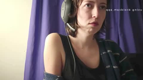 julietxxx03 online show from June 6, 5:12 am