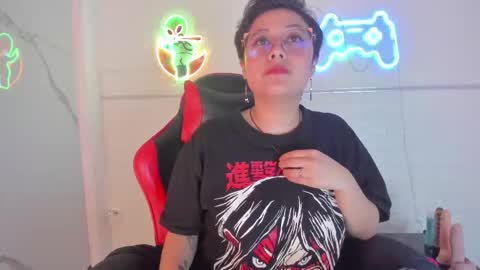 Snapshot of juliexxxtasy chatting on October 22, 7:35 pm Julieta online show from October 22, 7:35 pm