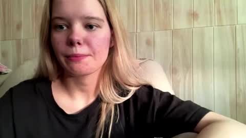 Malin online show from June 15, 3:47 pm