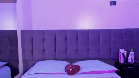 Snapshot of juliisexx chatting on December 7, 12:02 pm Juliana online show from December 7, 12:02 pm