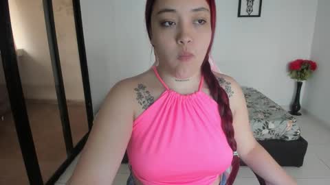 Juline Smith online show from November 15, 6:26 pm