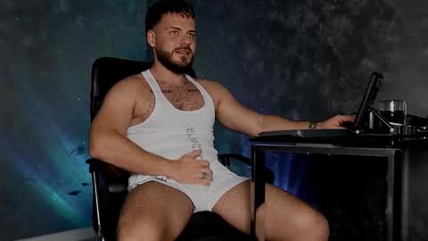 Snapshot of juliusmasters chatting on November 14, 8:18 pm JULiUS online show from November 14, 8:18 pm