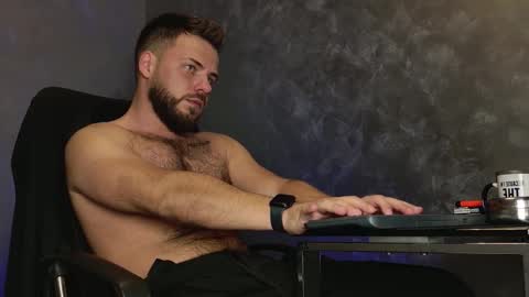 JULiUS   online show from December 4, 8:39 pm