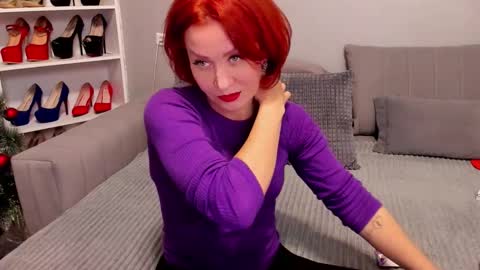 jullia_moor online show from January 10, 1:07 am